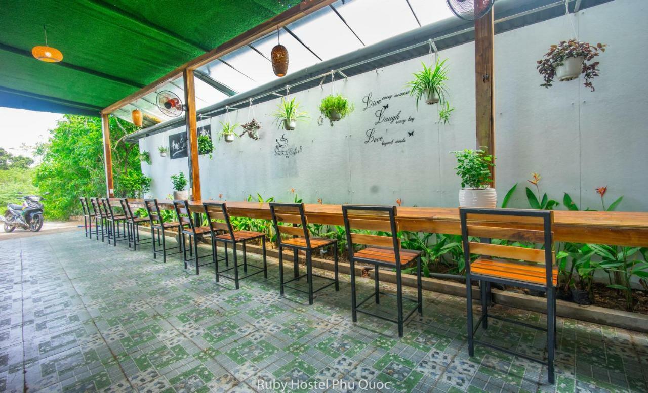 Ruby Phu Quoc Hostel Kültér fotó