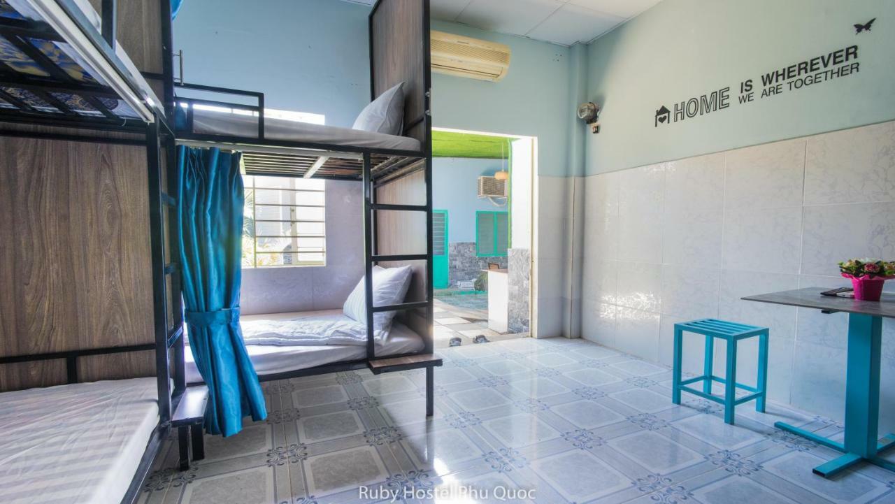 Ruby Phu Quoc Hostel Kültér fotó
