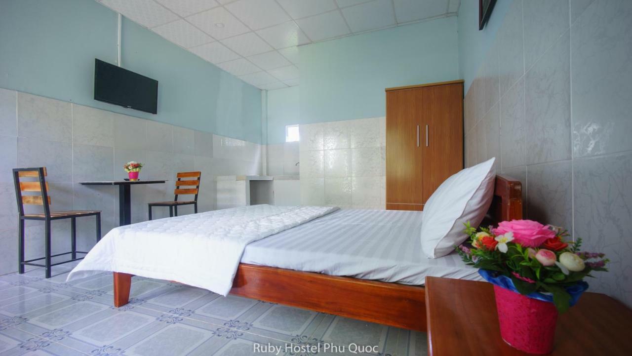 Ruby Phu Quoc Hostel Kültér fotó